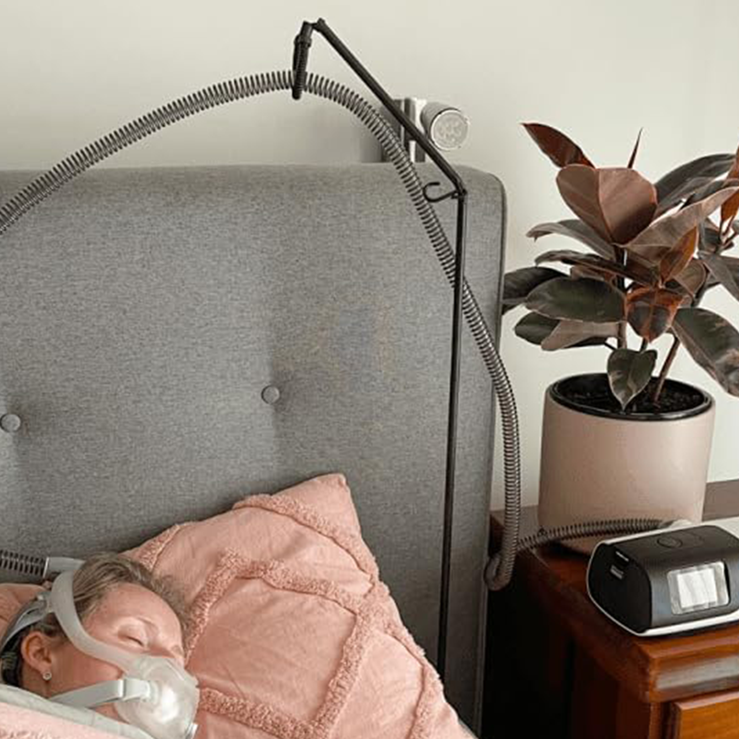 CPAP Hose Lift